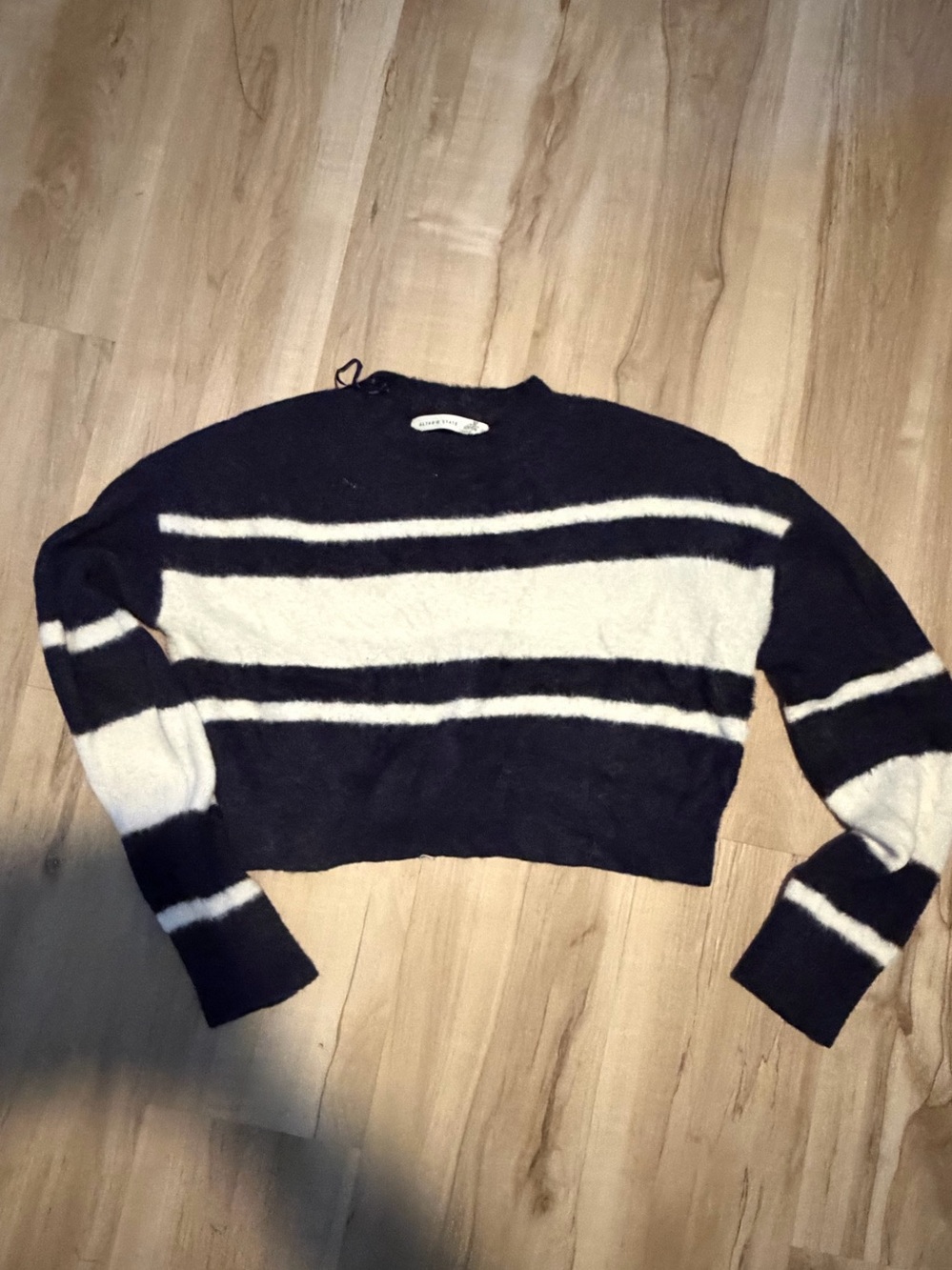 Cropped Crewneck Sweater collection
